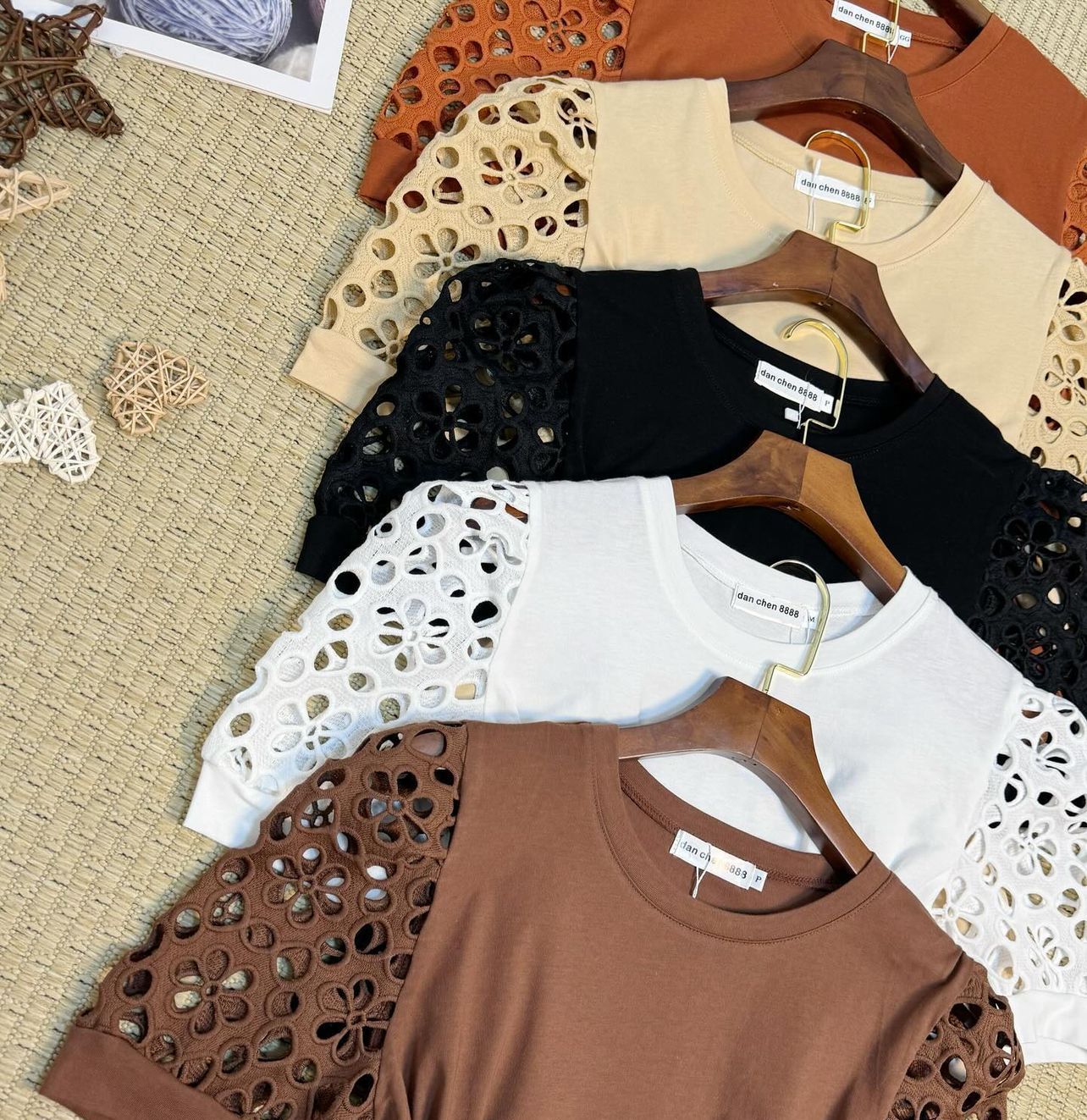 T-Shirt Renda Vazada de Algodão/Malha